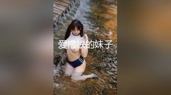 爱撸铁的妹子